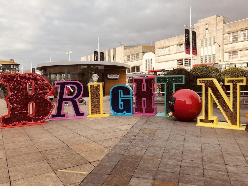 Central Brighton Flat, 3 Bedrooms, Sleeps 6, Close To Shops And Beach Exterior foto